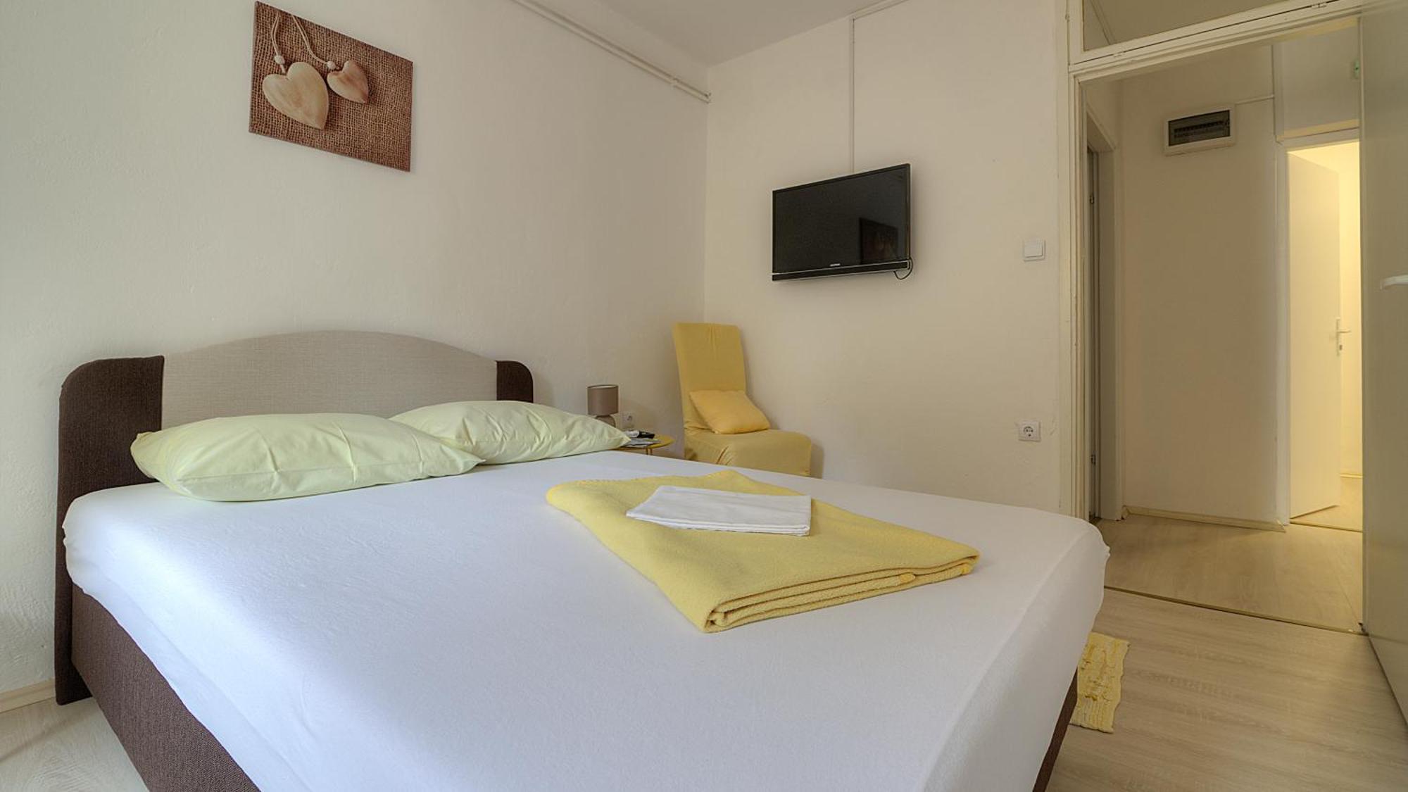 Apartments & Rooms Josephine Senj  Exterior foto