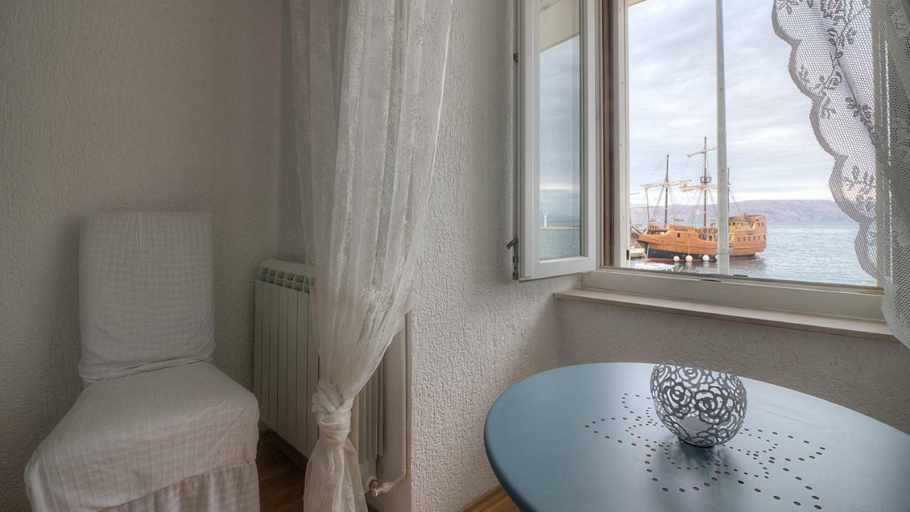 Apartments & Rooms Josephine Senj  Exterior foto