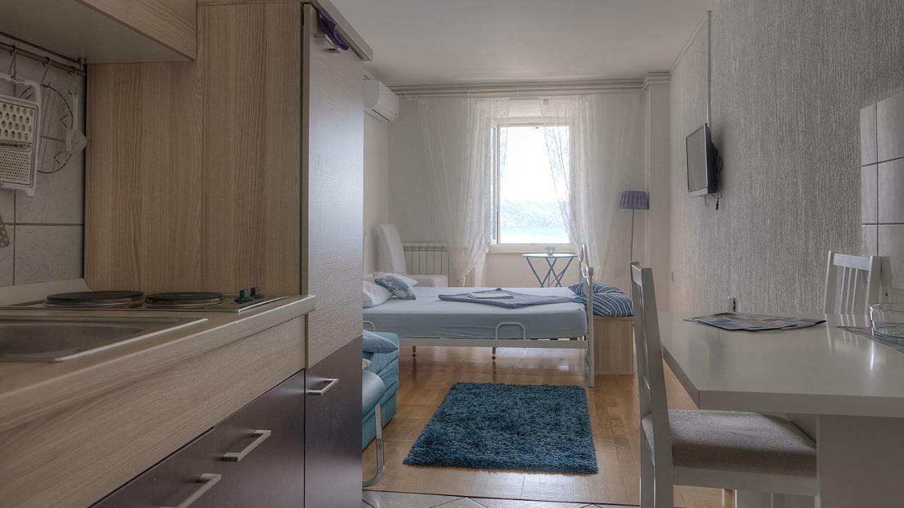 Apartments & Rooms Josephine Senj  Exterior foto